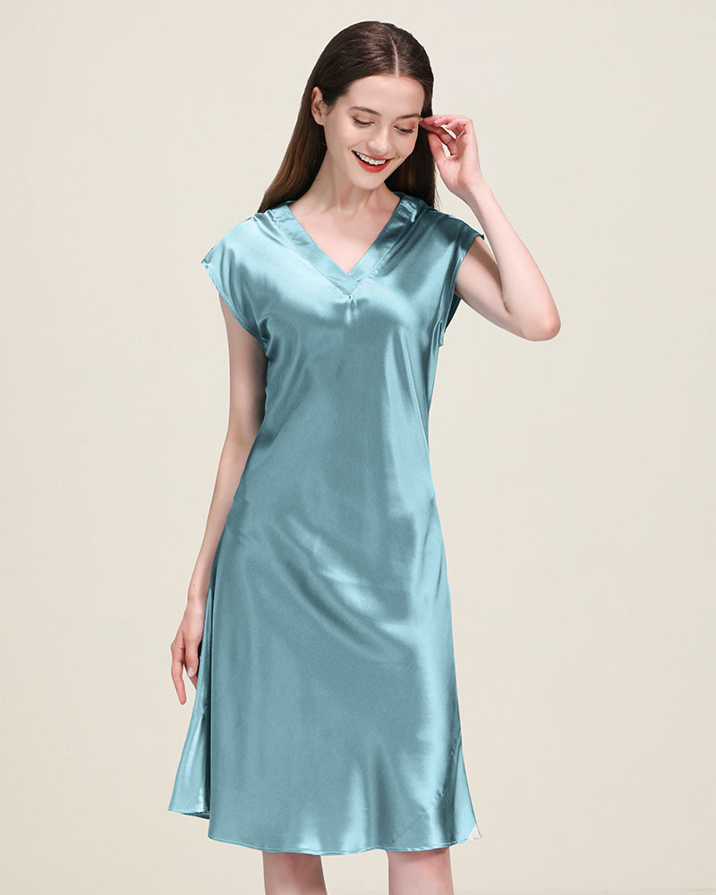 19 Momme V Neck Crossback Silk Nightgown [FS093] - $149.00 : FreedomSilk,  Best Silk Pillowcases, Silk Sheets, Silk Pajamas For Women, Silk Nightgowns  Online Store
