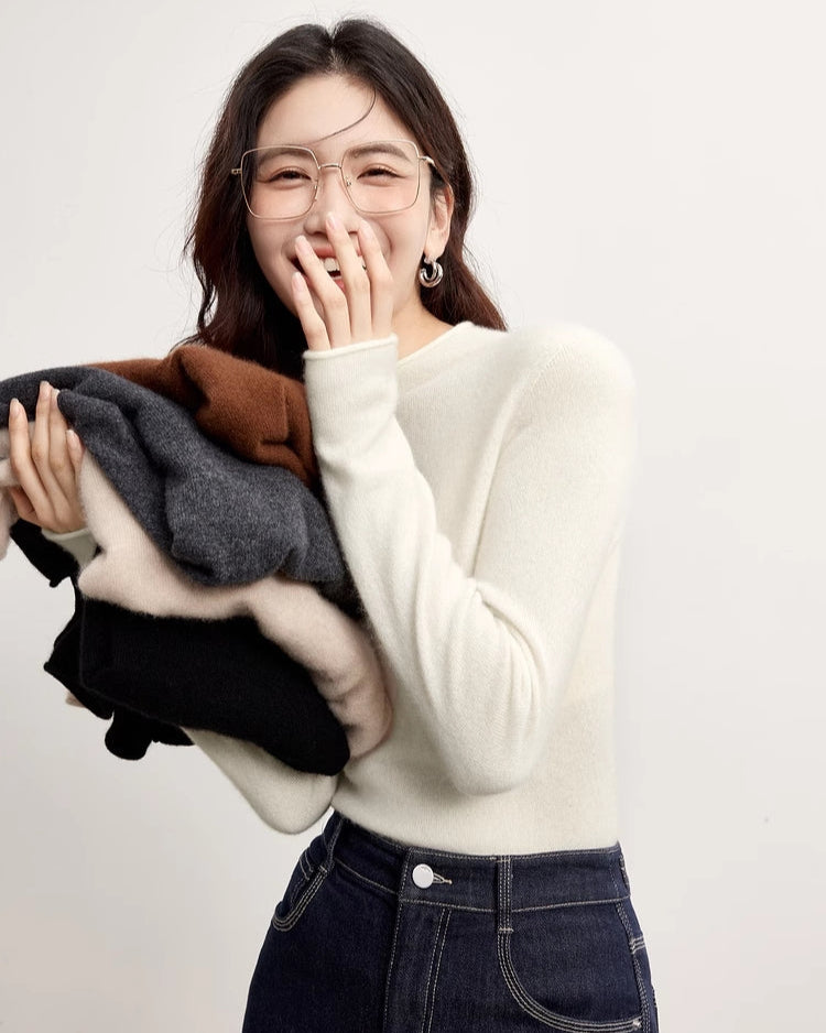 cashmere sweater, white